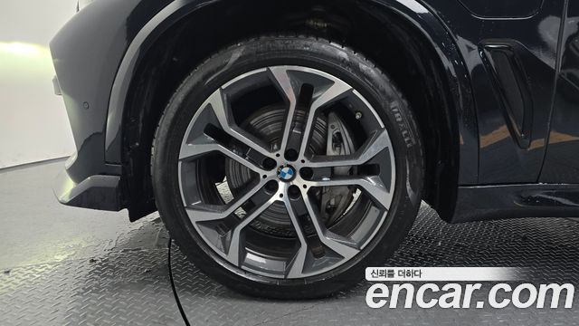 BMW X5 xDrive 45e xLine — пробег 49 579 км — фото 5 из 5