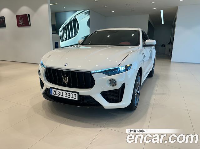 Maserati Levante из Кореи Encar