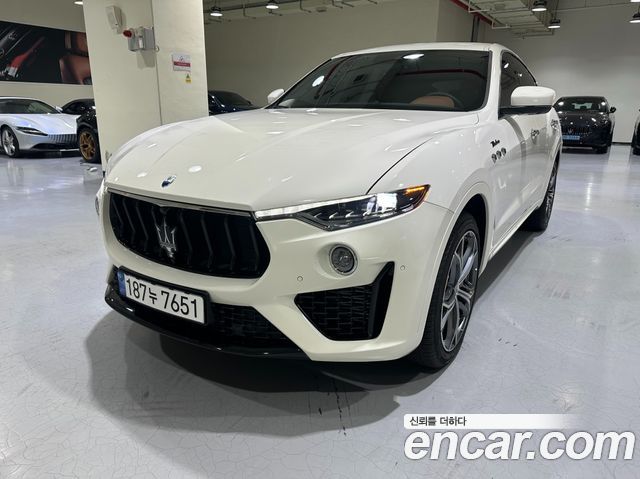 Maserati Levante из Кореи Encar