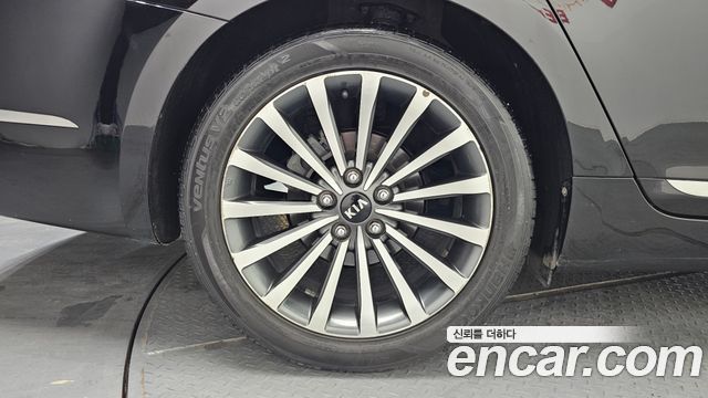 Kia K7 из Кореи Encar