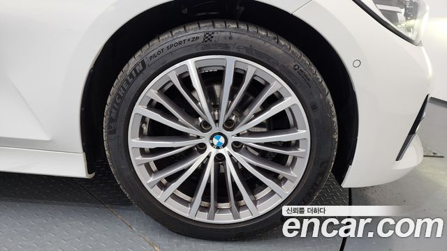 BMW 3-Series из Кореи Encar