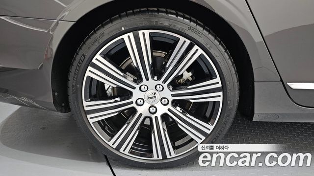 Volvo S90 из Кореи Encar