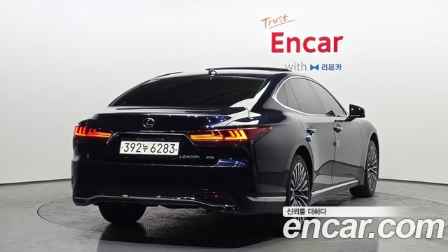 Lexus LS из Кореи Encar