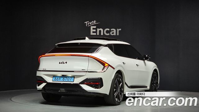 Kia EV6 из Кореи Encar
