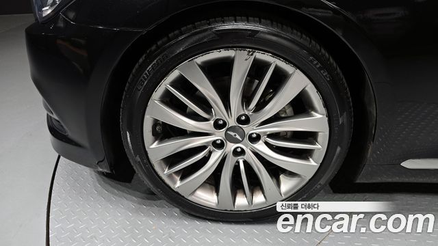 Hyundai Genesis из Кореи Encar