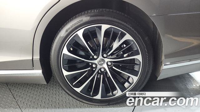 Lexus LS из Кореи Encar