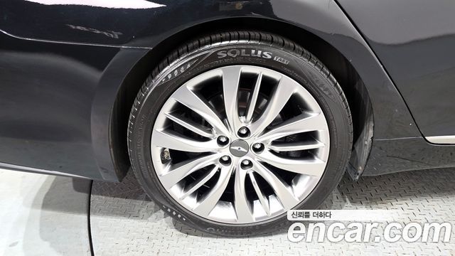 Hyundai Genesis из Кореи Encar
