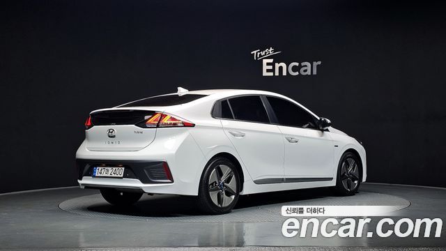Hyundai Ioniq из Кореи Encar