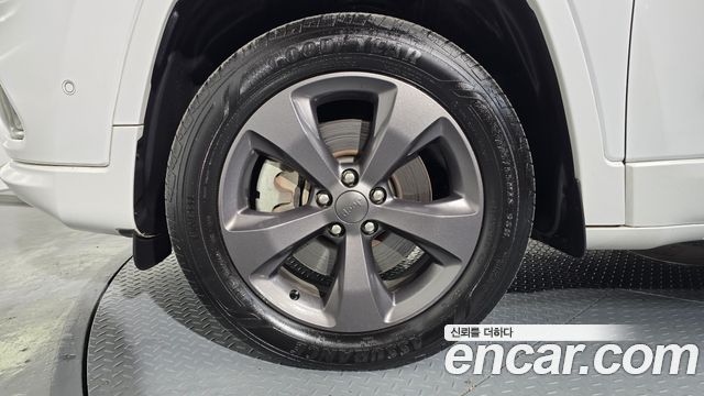 Jeep Cherokee из Кореи Encar