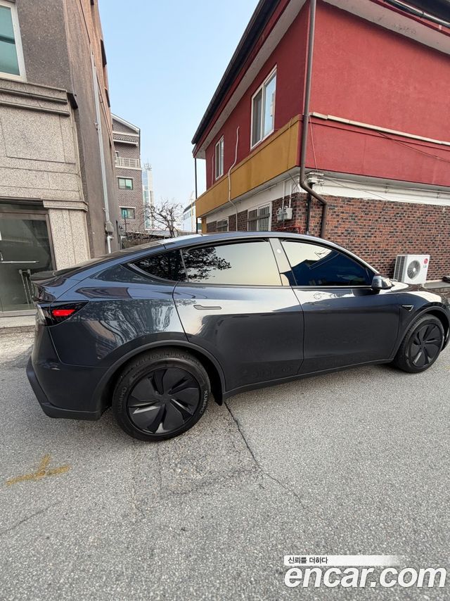 Tesla Model Y Long Range AWD — пробег 5 782 км — фото 5 из 5