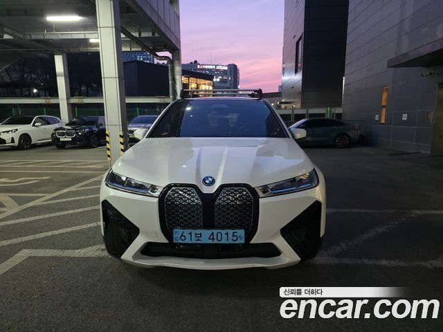 BMW iX из Кореи Encar