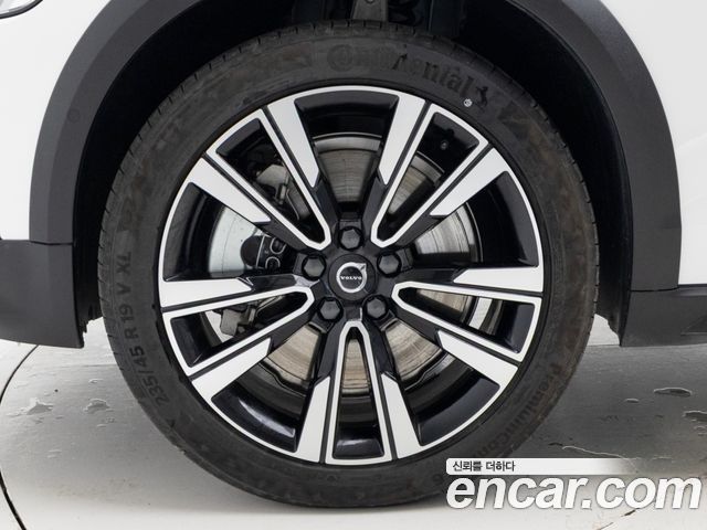 Volvo V60 B5 Ultra AWD — пробег 3 320 км — фото 5 из 5