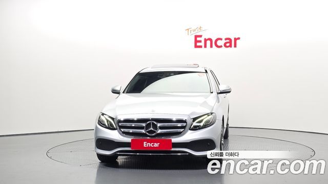 Mercedes-Benz E-Class из Кореи Encar