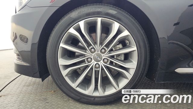 Hyundai Genesis из Кореи Encar
