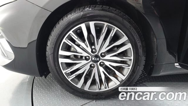 Kia K7 из Кореи Encar