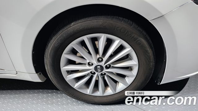 Kia K7 из Кореи Encar