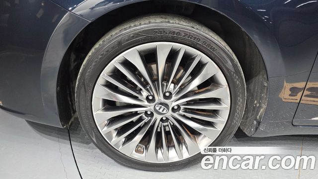 Kia K7 из Кореи Encar