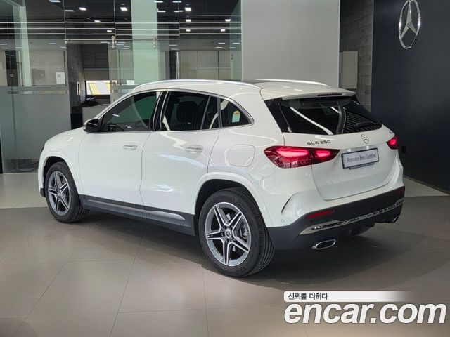 Mercedes-Benz GLA-Class из Кореи Encar
