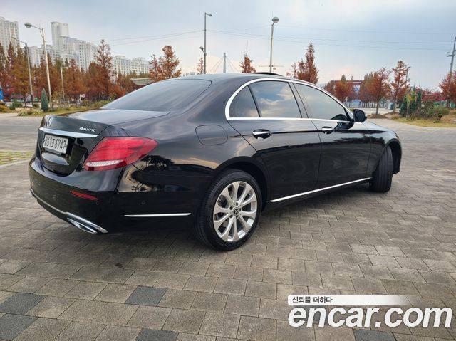 Mercedes-Benz E-Class из Кореи Encar