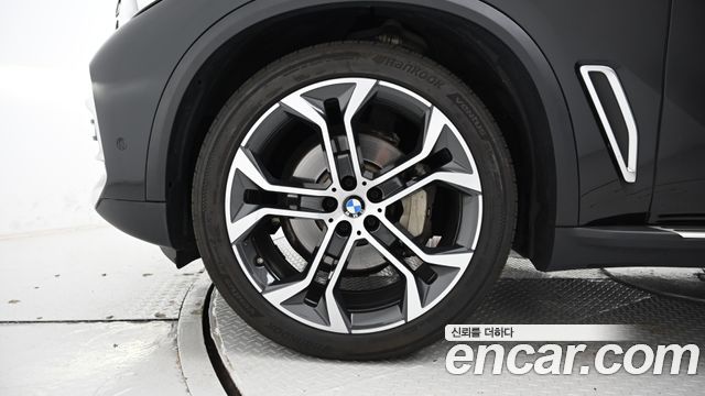 BMW X5 xDrive 40i xLine — пробег 78 028 км — фото 5 из 5