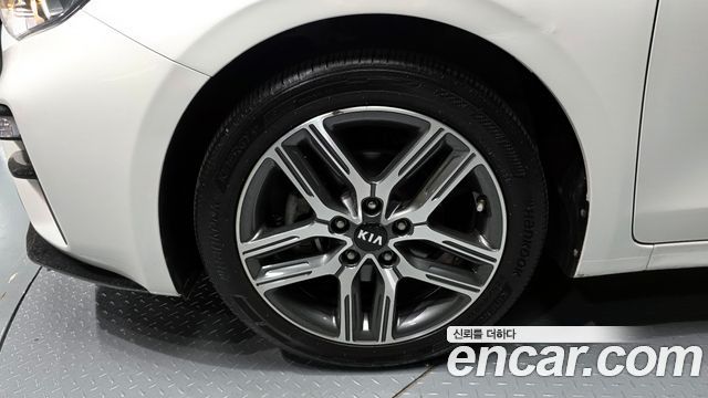 Kia K3 из Кореи Encar
