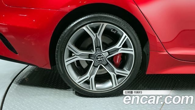 Kia Stinger из Кореи Encar