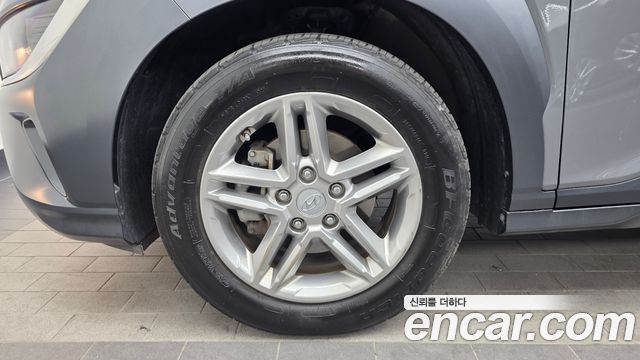 Hyundai Kona из Кореи Encar