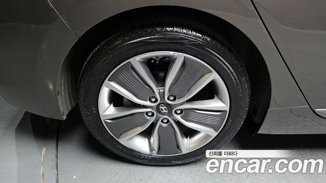 Hyundai Ioniq из Кореи Encar
