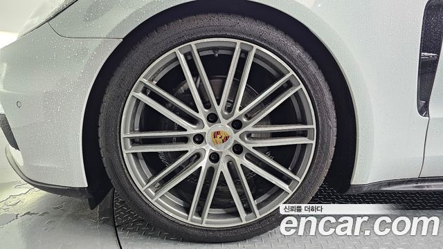 Porsche Panamera 3.0 AWD — пробег 74 264 км — фото 5 из 5