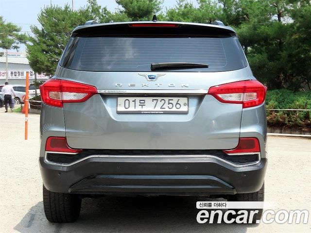 Ssangyong Rexton из Кореи Encar