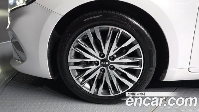 Kia K7 из Кореи Encar