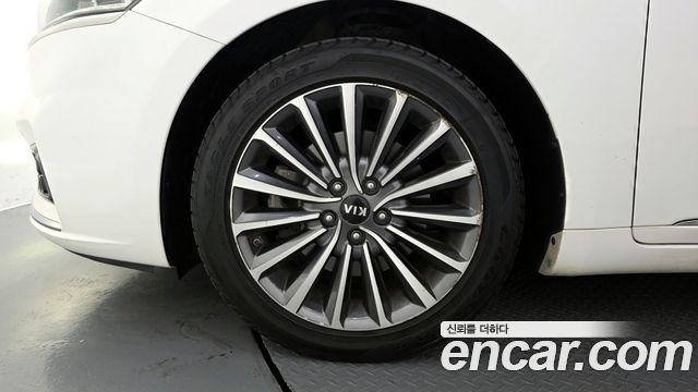 Kia K7 из Кореи Encar