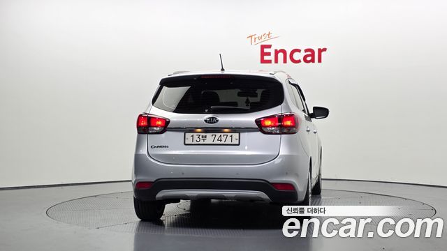 Kia Carens из Кореи Encar