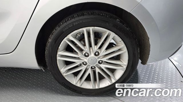 Kia Carens из Кореи Encar