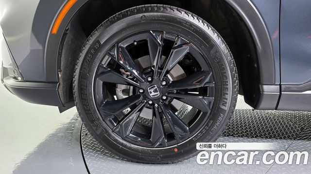 Honda CR-V 2.0 Hybrid Touring 4WD — пробег 50 043 км