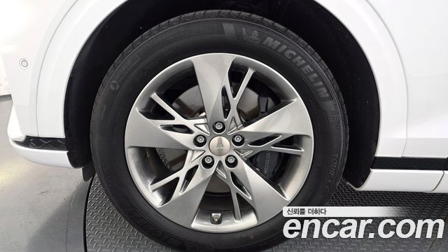 Genesis GV70 из Кореи Encar