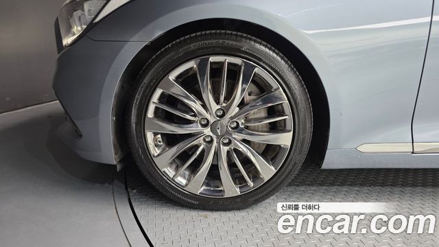 Hyundai Genesis из Кореи Encar