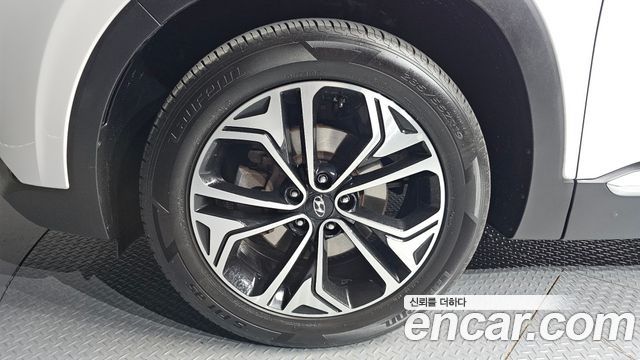 Hyundai Santafe из Кореи Encar