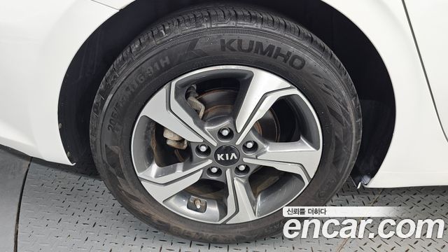 Kia K3 из Кореи Encar