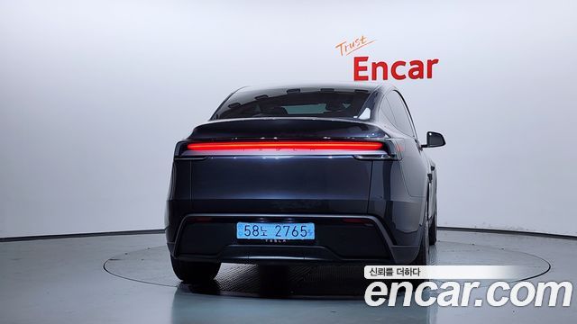 Tesla Model Y RWD — пробег 33 627 км — фото 4 из 5