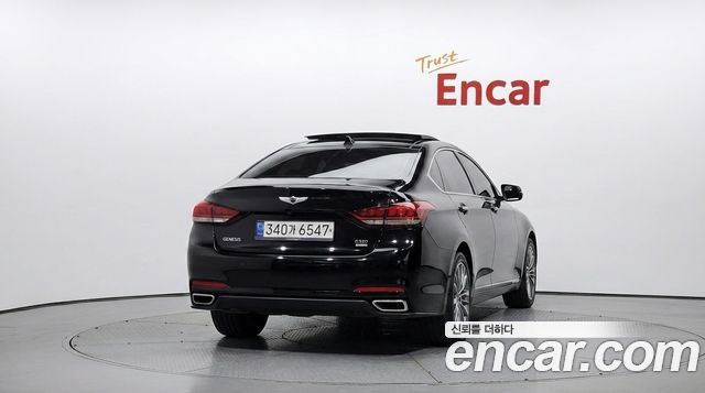 Hyundai Genesis из Кореи Encar