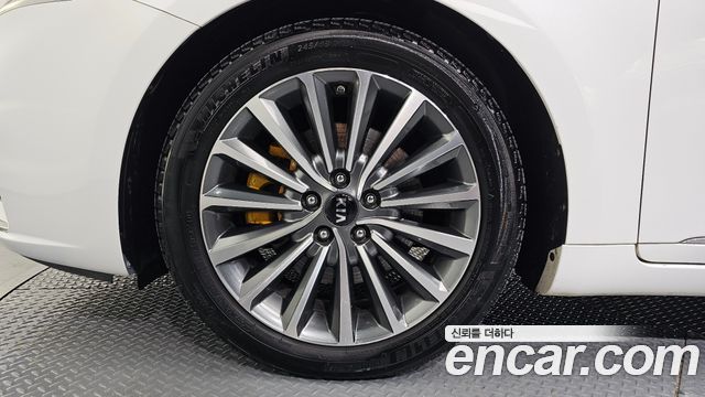 Kia K7 из Кореи Encar