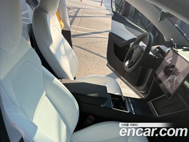 Tesla Model Y Long Range AWD — пробег 8 500 км — фото 5 из 5