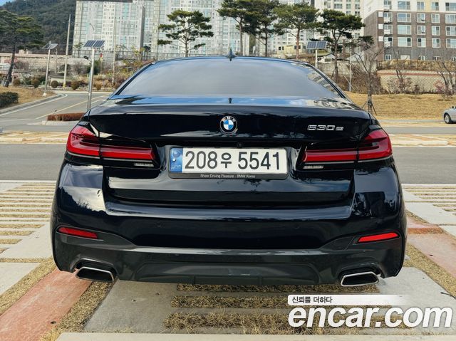 BMW 5-Series 530e M Sport — пробег 60 000 км — фото 5 из 5