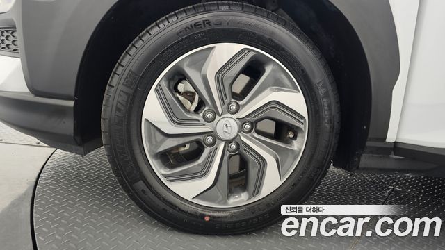 Hyundai Kona из Кореи Encar