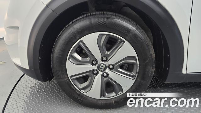 Kia Niro из Кореи Encar