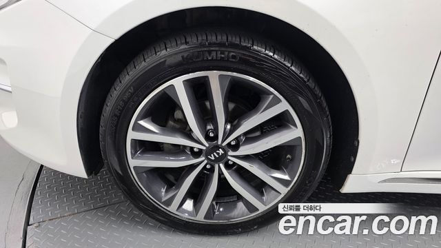 Kia K5 из Кореи Encar