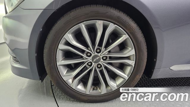 Hyundai Genesis из Кореи Encar