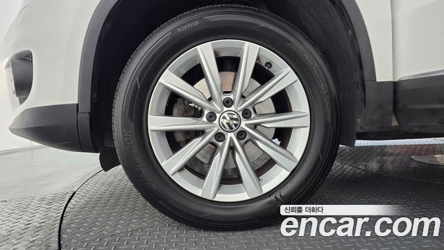 Volkswagen Tiguan из Кореи Encar