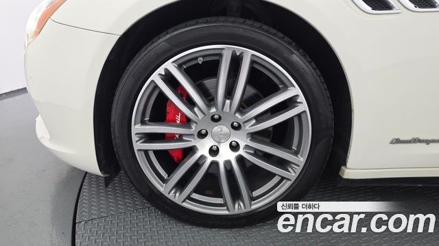 Maserati Quattroporte из Кореи Encar